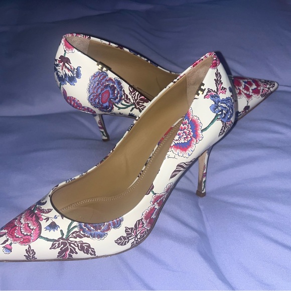Stunning Tory Burch Penelope 85  Happy Times Floral pumps - Picture 3 of 11